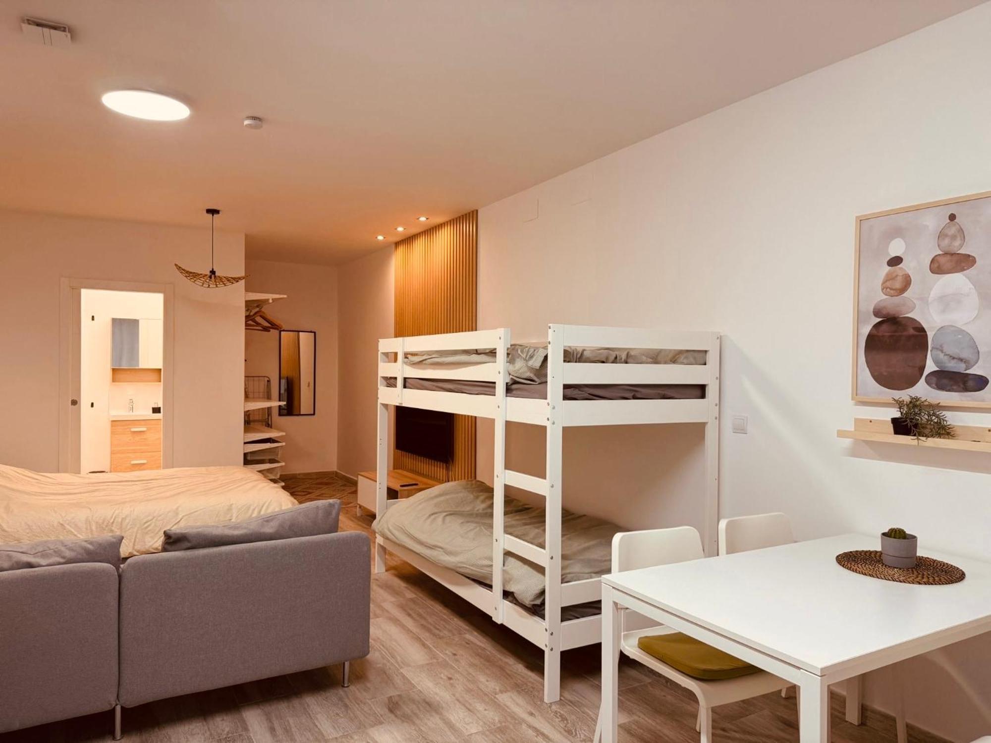 El Apartamentito De Zamarrilla Parking Gratis Incluido Malaga Ngoại thất bức ảnh