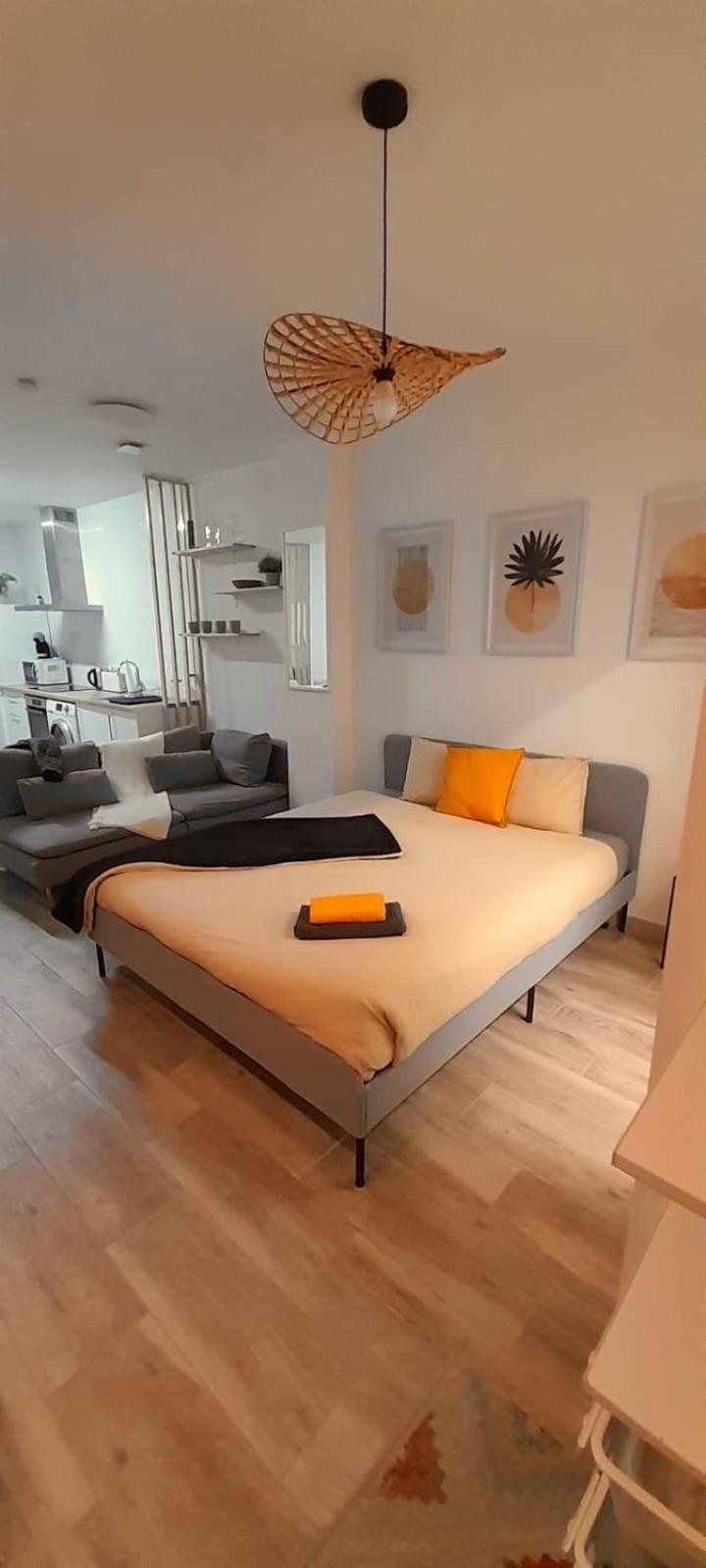 El Apartamentito De Zamarrilla Parking Gratis Incluido Malaga Ngoại thất bức ảnh